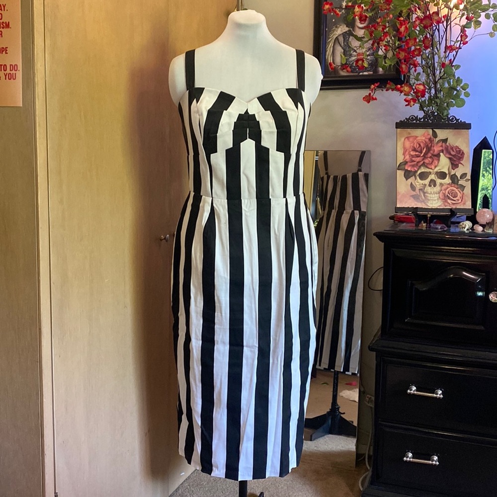 Deadly Dames Striped Pinup Wiggle Dress 2X